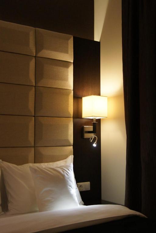 Arte Hotel Brzeg Kamer foto